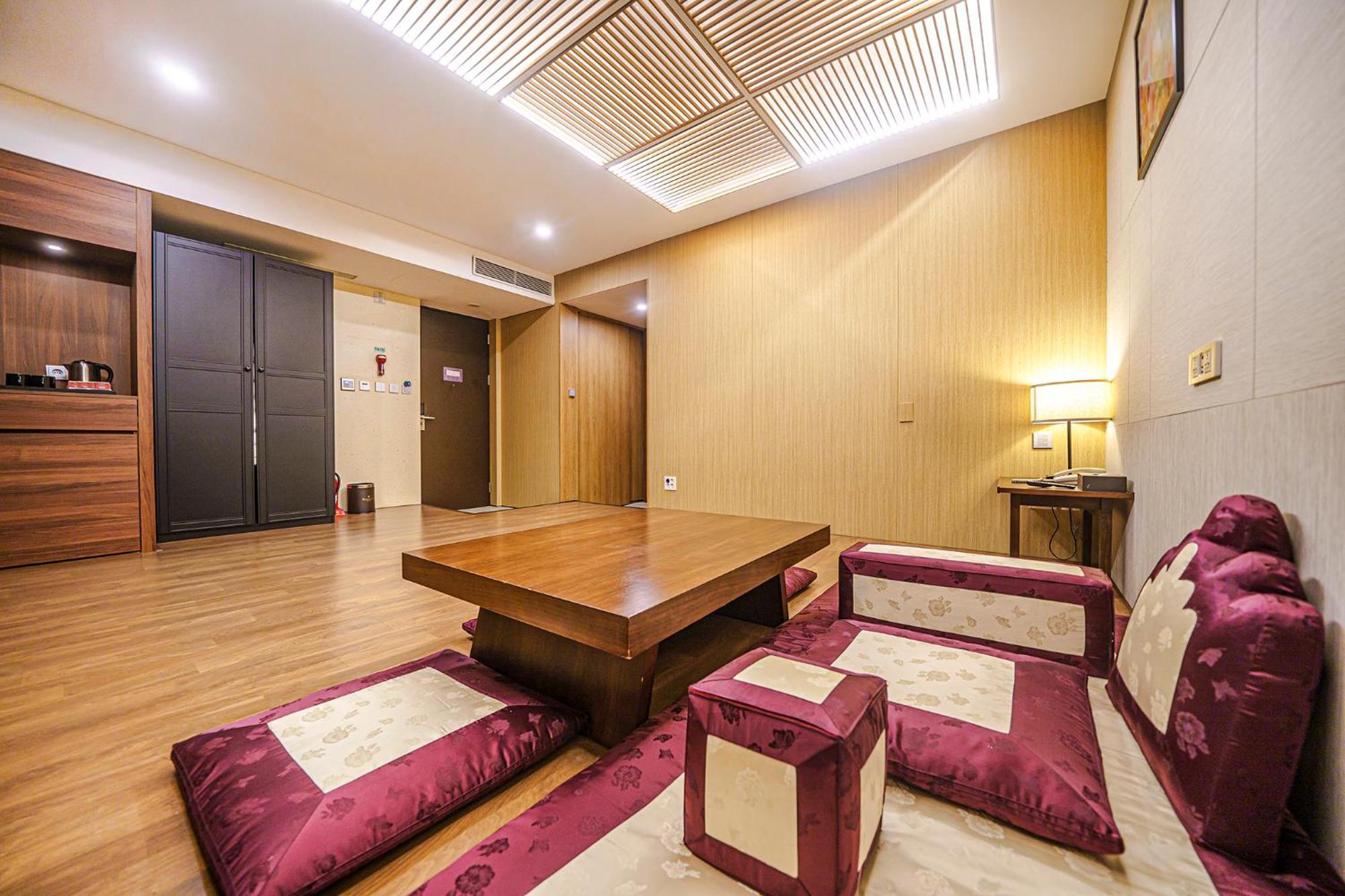 Gloucester Hotel Інчхон Екстер'єр фото