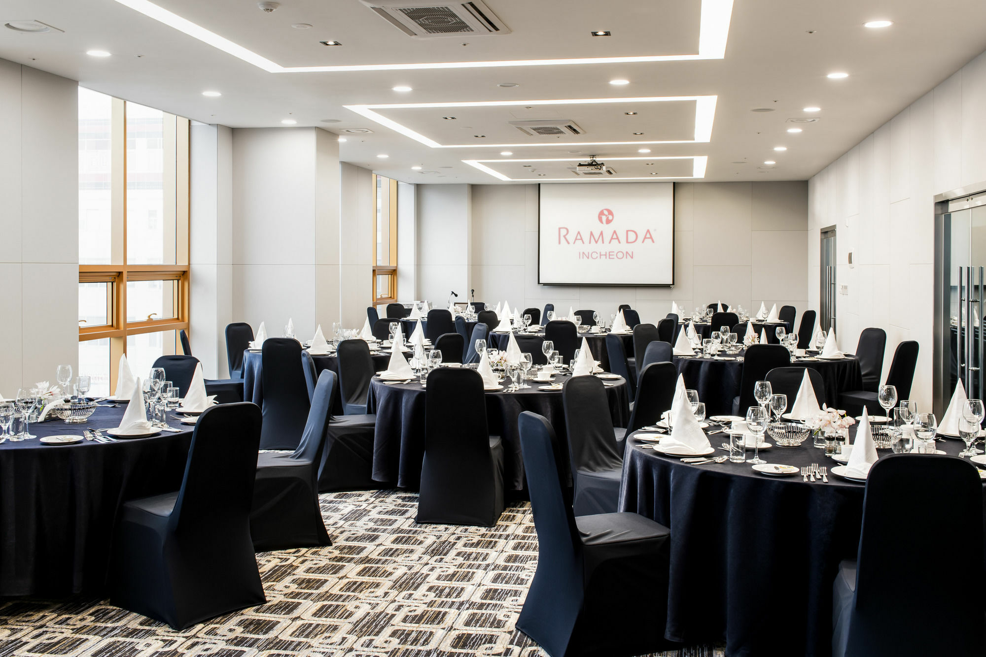 Gloucester Hotel Інчхон Екстер'єр фото
